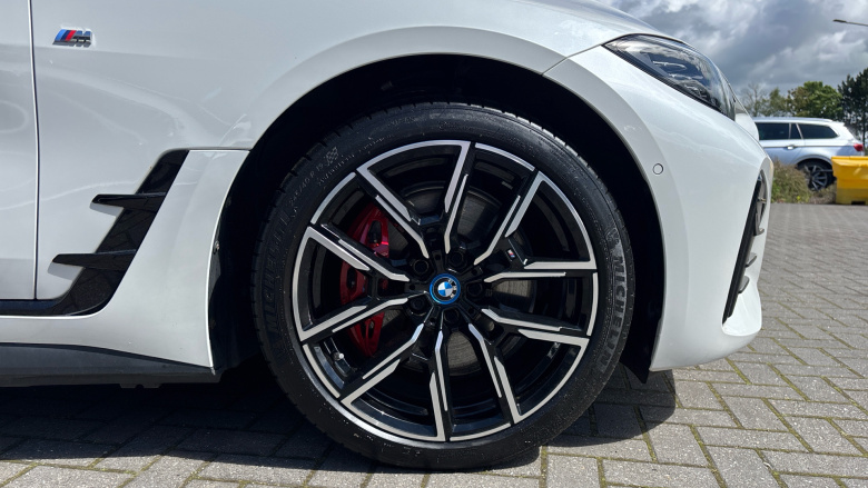 BMW i4 250kW eDrive40 M Sport 83.9kWh 5dr Auto Electric Hatchback